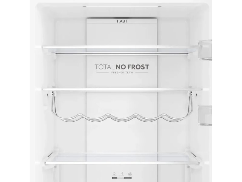 Haier C2F636CORGU1 морозильная камера крупным планом — система Total No Frost, ящики и органайзеры