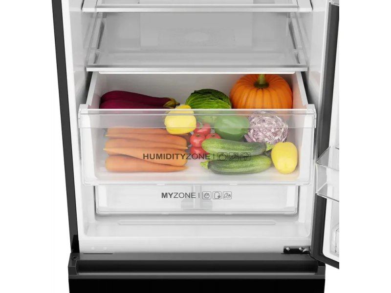 Haier C4F640CGBGU1 — ящик HumidityZone с овощами, технология контроля влажности Humidity Control System