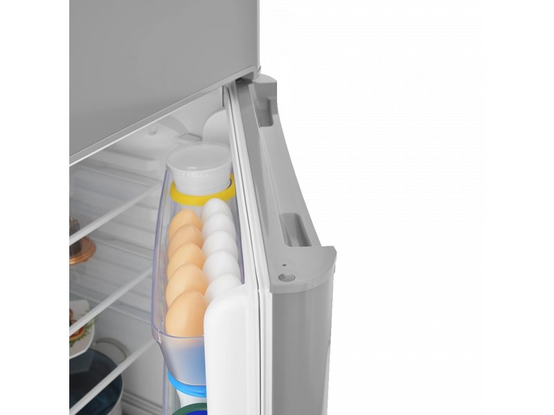 Indesit TIA 14 G боковой вид дверного отделения крупный план полок и контейнеров для яиц