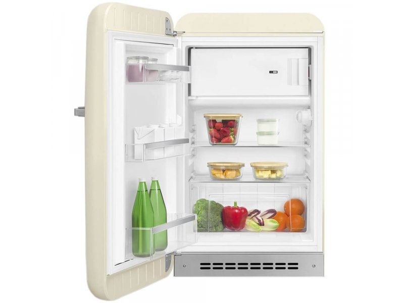 Smeg FAB10LCR6 холодильник заполненный продуктами демонстрация вместимости 104.8 л