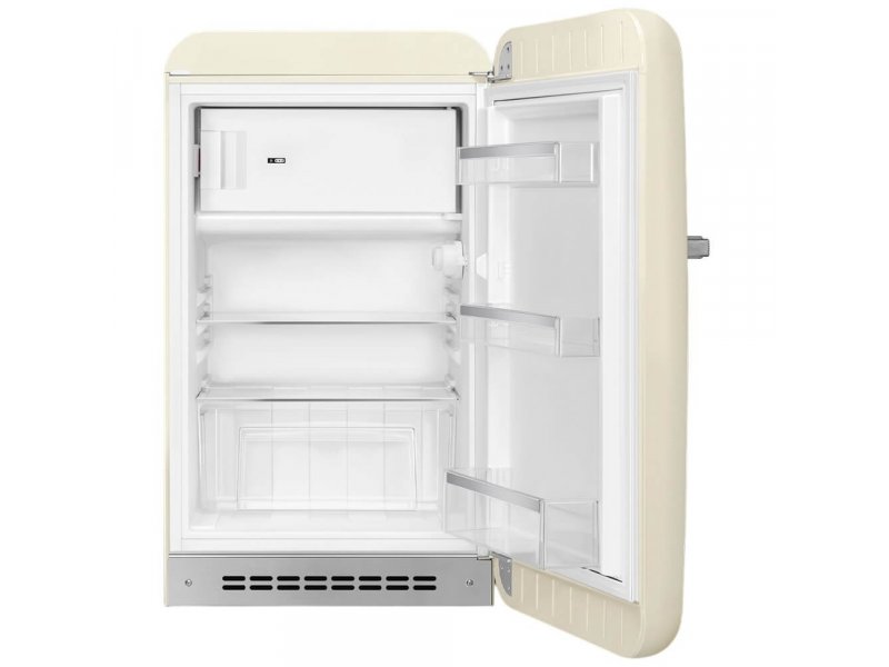 Smeg FAB10RCR6 открытая дверь — внутренние стеклянные полки, ящик для овощей и три полки на двери