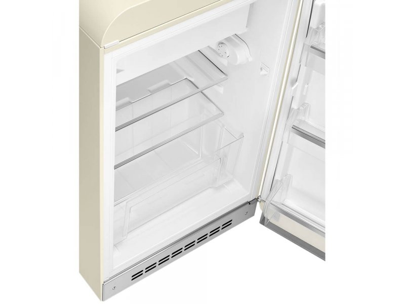 Smeg FAB10RCR6 внутренняя конструкция — стенки камеры, вентиляционные каналы, стеклянные полки
