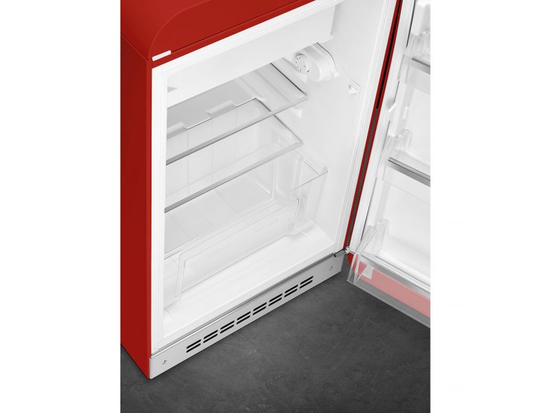 Smeg FAB10RRD6 — нижняя часть камеры с ящиком для овощей