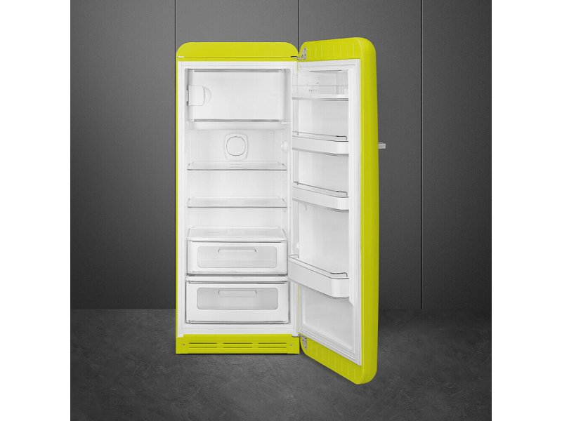 Smeg FAB28RLI6 лайм — вид сзади, вентиляционная решётка компрессора
