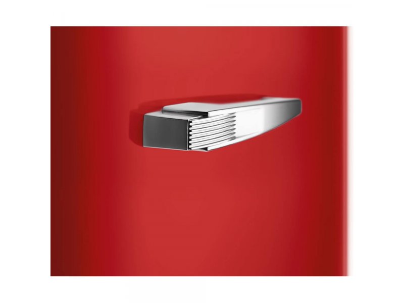 Smeg FAB28RRD6 морозильная секция сверху — 26 л, капельная разморозка, 5 кг в сутки