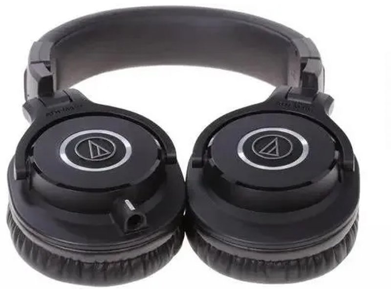 Audio-Technica ATH-M40X &mdash; оголовье с амортизирующей накладкой и регулировкой размера