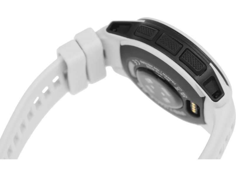 Garmin Instinct 2 Solar 40mm — крупный план нижней части корпуса, позолоченные контакты беспроводной зарядки