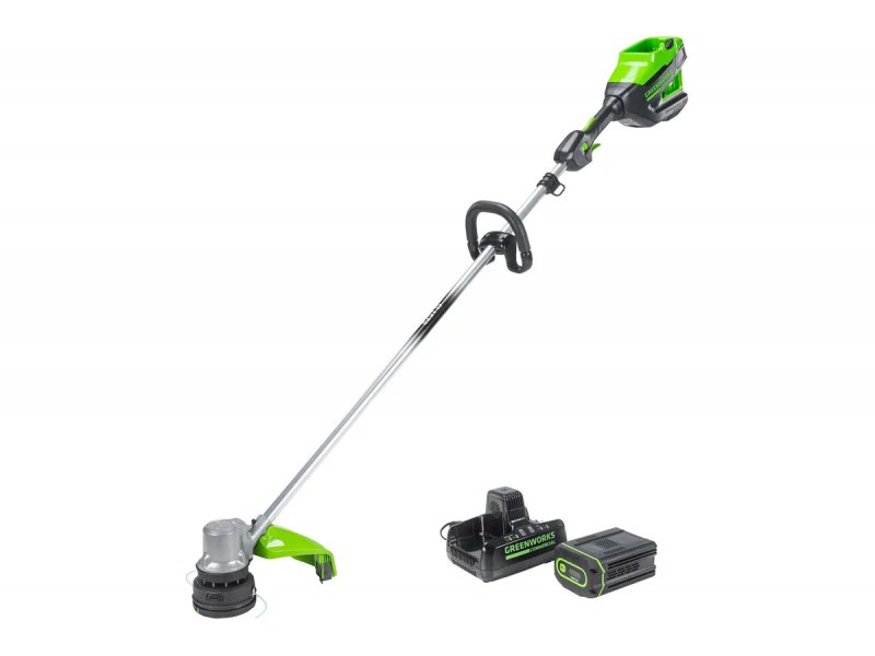 Greenworks GD82LTK2 общий вид с аккумулятором 2,5 Ач и зарядным устройством в комплекте