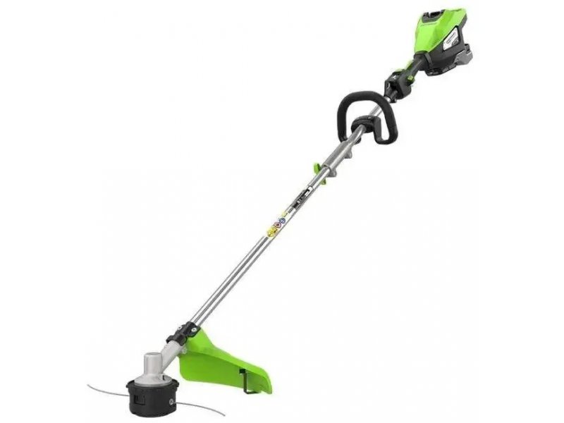 Greenworks ST161S угловой вид — рабочая зона с леской и общие пропорции инструмента