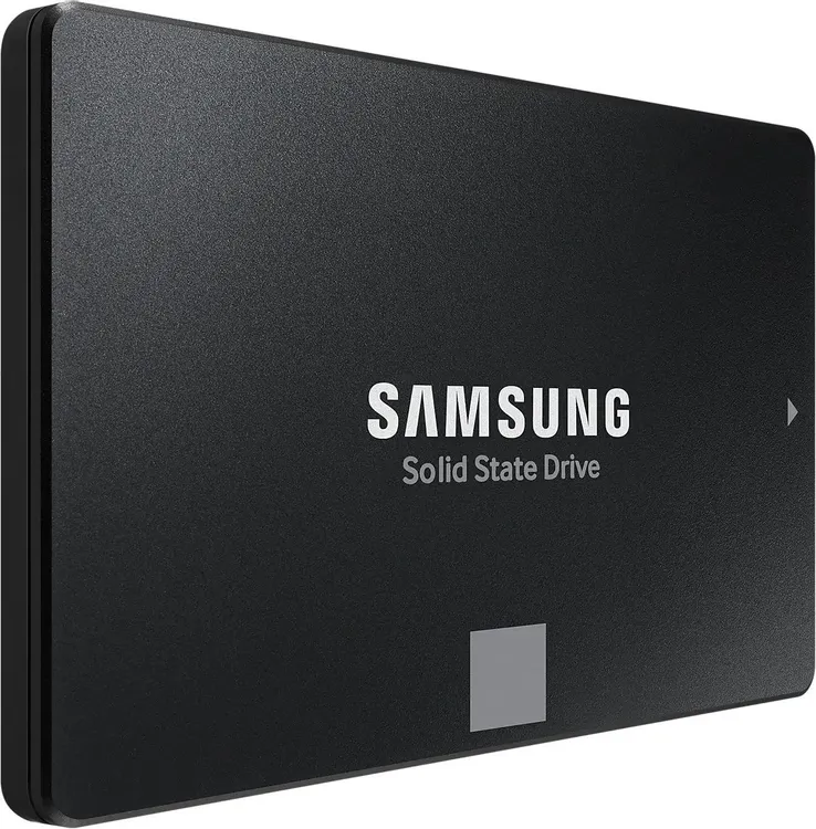 Samsung 870 EVO 2TB боковой профиль — компактный корпус толщиной 7 мм
