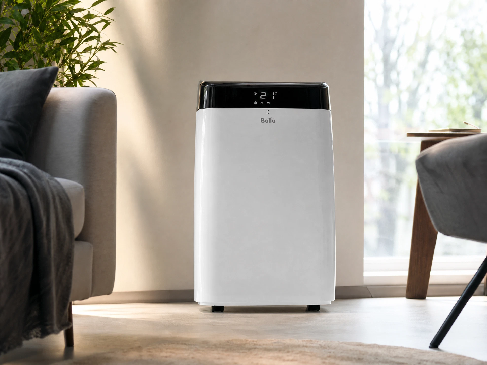 Ballu Smart Wind BPAC-12 SW/N1 в интерьере — мобильный кондиционер в жилой комнате