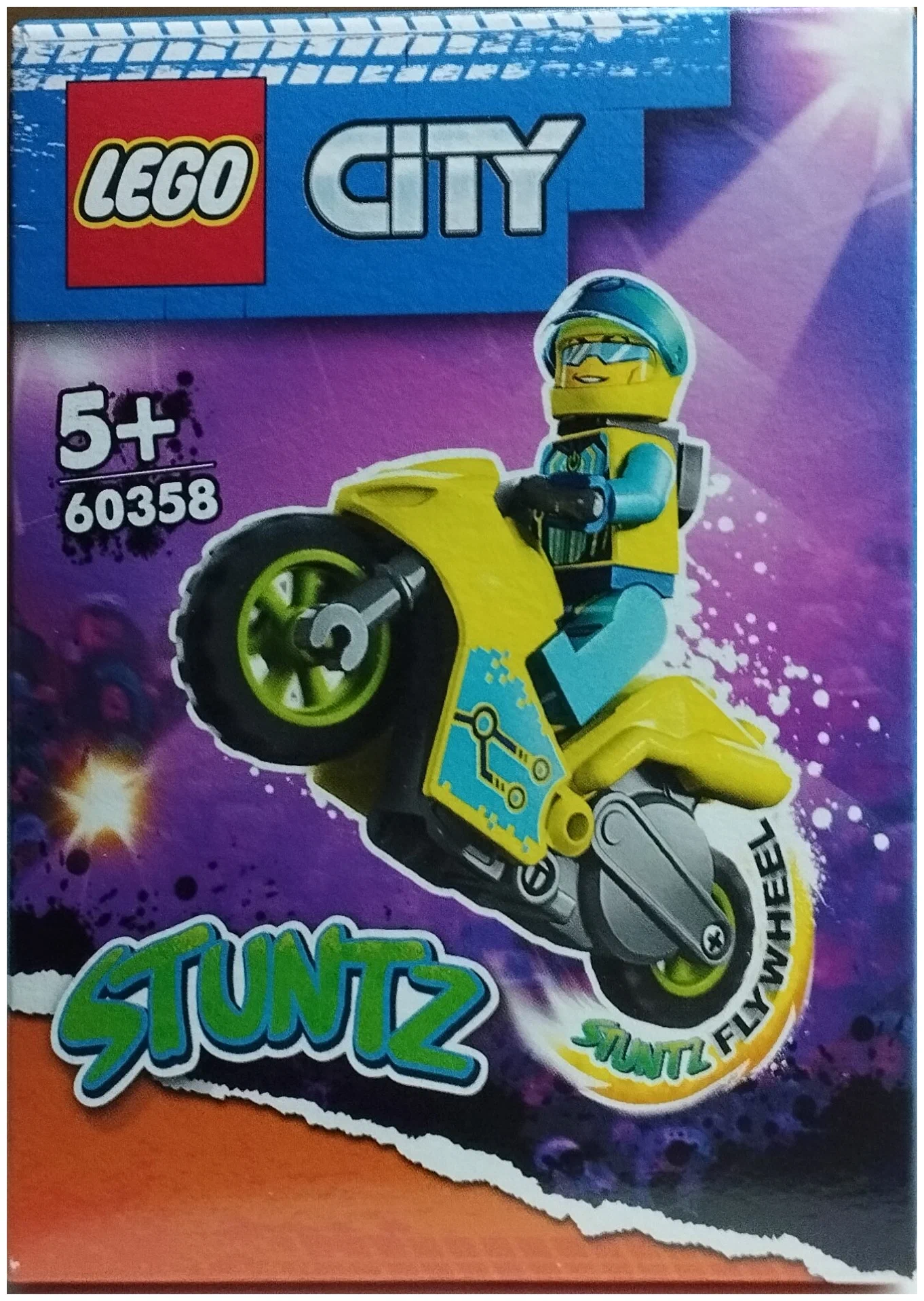 Конструктор LEGO City 60358 Cyber Stunt Bike, 13 дет.