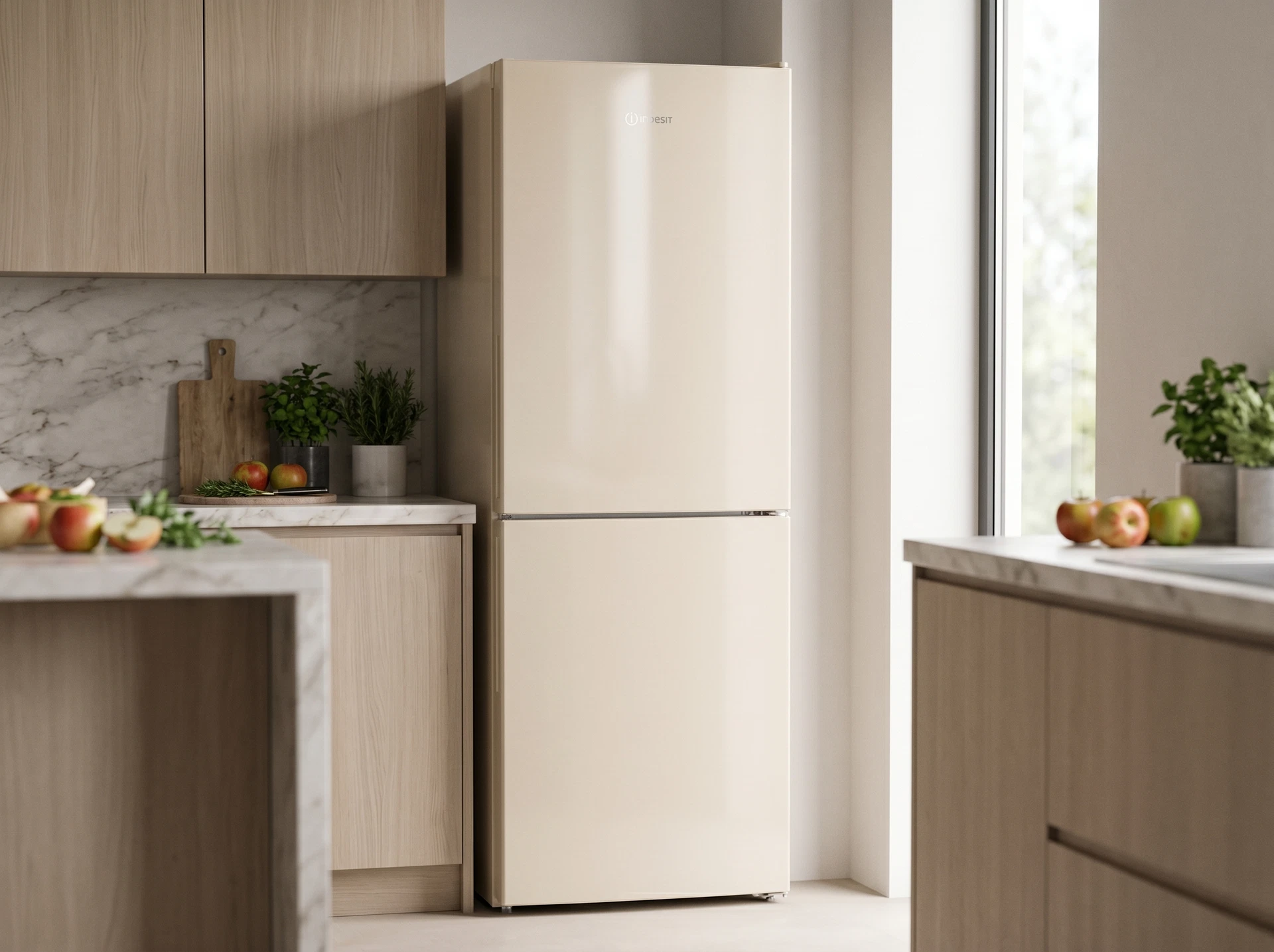 Холодильник двухкамерный Indesit ITR 4160 E Total No Frost бежевый - фото в интерьере