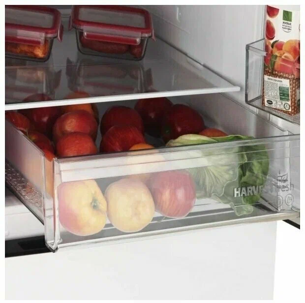 Beko B3R1CNK363HW внутреннее устройство — ящики и полки с продуктами