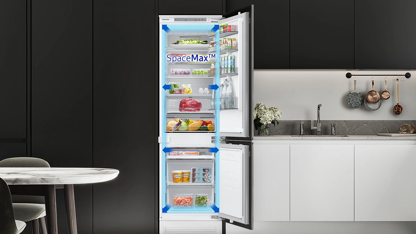 Samsung BRB80F26DEF0EO встраиваемый холодильник с открытыми дверцами технология SpaceMax кухня