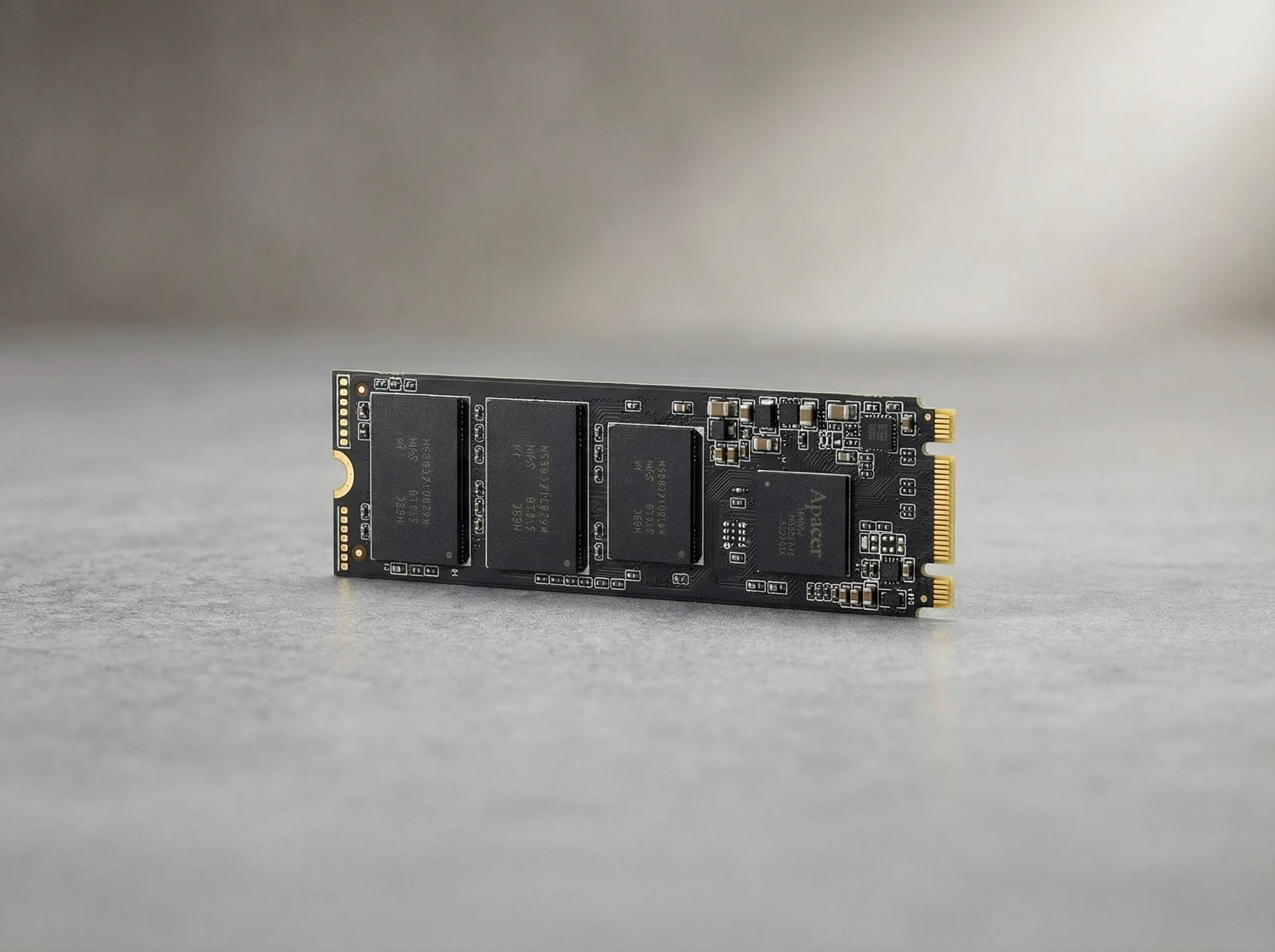 SSD накопитель Apacer AS2280P4U 2ТБ, M.2 2280, PCIe 3.0 x4, NVMe [AP2TBAS2280P4U-1] - фото в интерьере