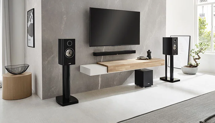 Canton Smart Soundbar 10 — настенная установка в интерьере
