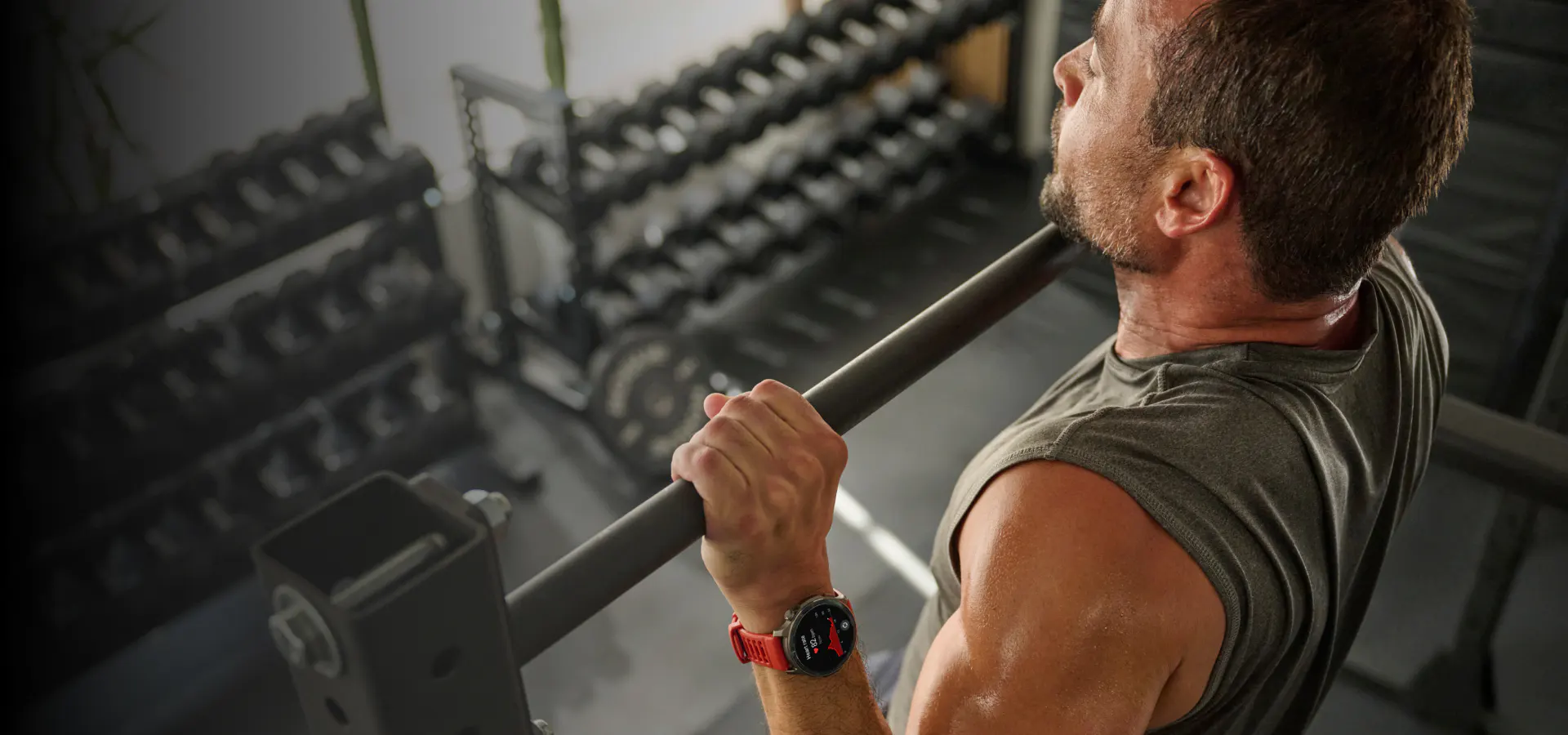 Amazfit Balance 2 A2430 на руке в тренажёрном зале &mdash; мониторинг метрик тренировки