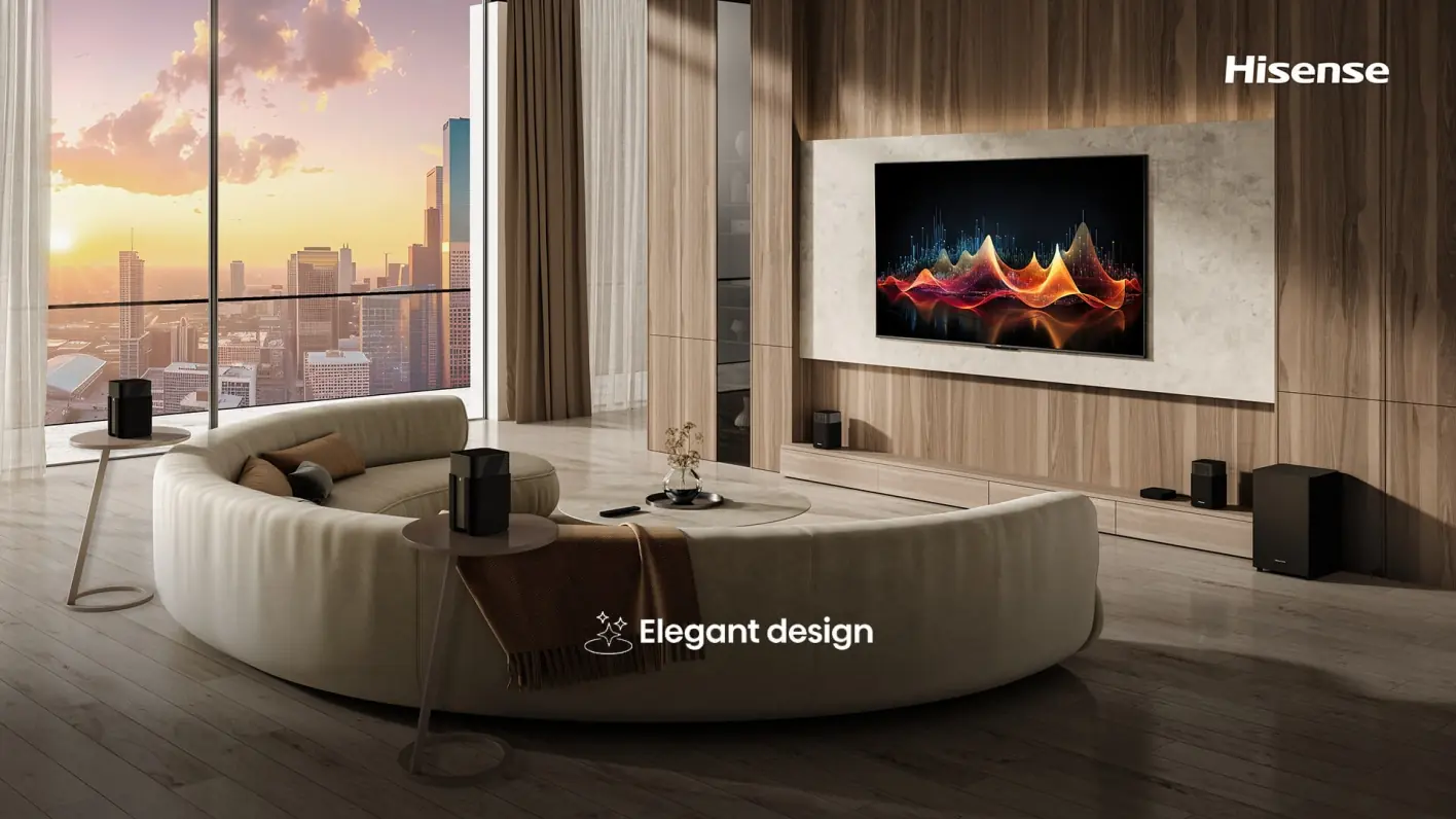 Hisense HT SATURN на стене — минималистичный белый дизайн в современном интерьере гостиной