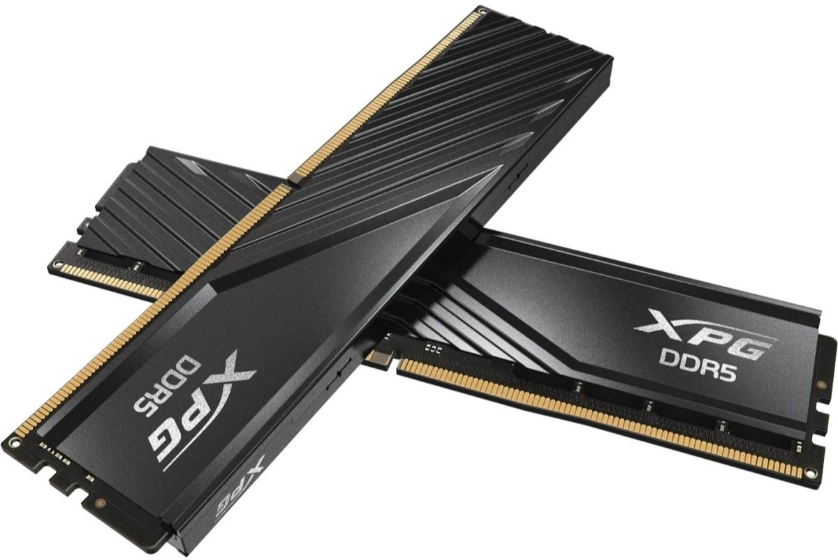 ADATA XPG Lancer Blade DDR5 два модуля с алюминиевым радиатором вид под углом