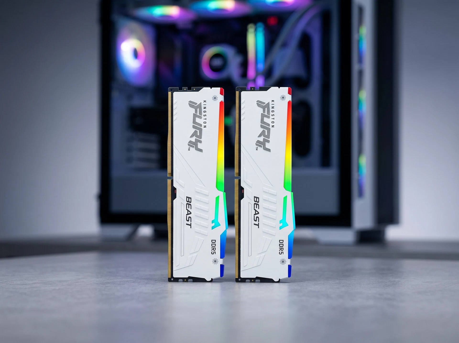 Оперативная память Kingston Fury Beast KF556C36BWEAK2-64, DDR5 2х 64ГБ 5600 МГц, DIMM, RTL - фото в интерьере
