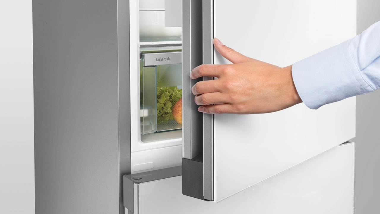 Liebherr CNf 5703 Pure отделение EasyFresh с овощами и зеленью — конструкция зоны свежести
