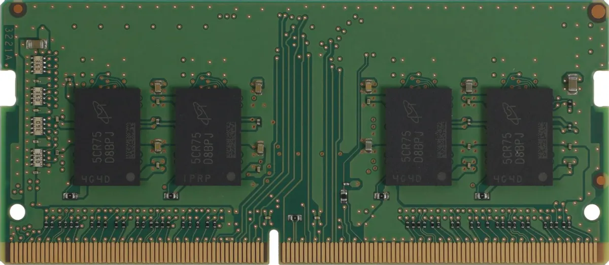 Crucial CT8G4SFRA32A — контакты SODIMM DDR4 260-pin крупным планом