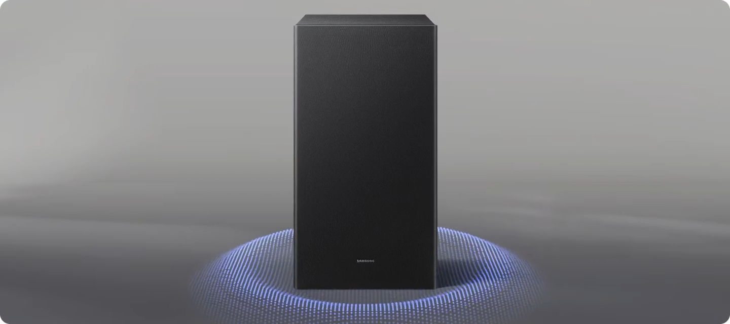 Samsung HW-B450F &mdash; фронтальный вид звуковой панели с синей подсветкой дисплея
