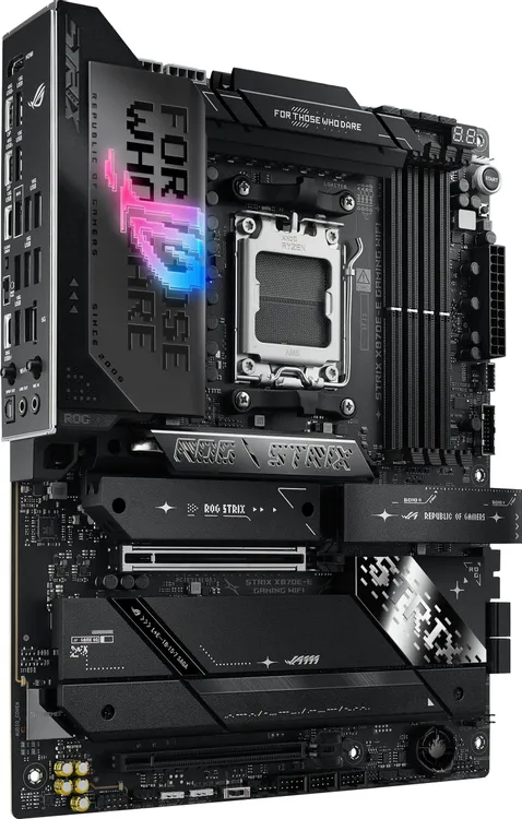 ASUS ROG Strix X870E-E Gaming WiFi дизайн RGB-подсветка Aura Sync вид сверху