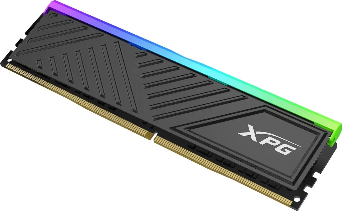 ADATA Gammix AX4U320016G16A-SBKD35G установка в слот DIMM материнской платы