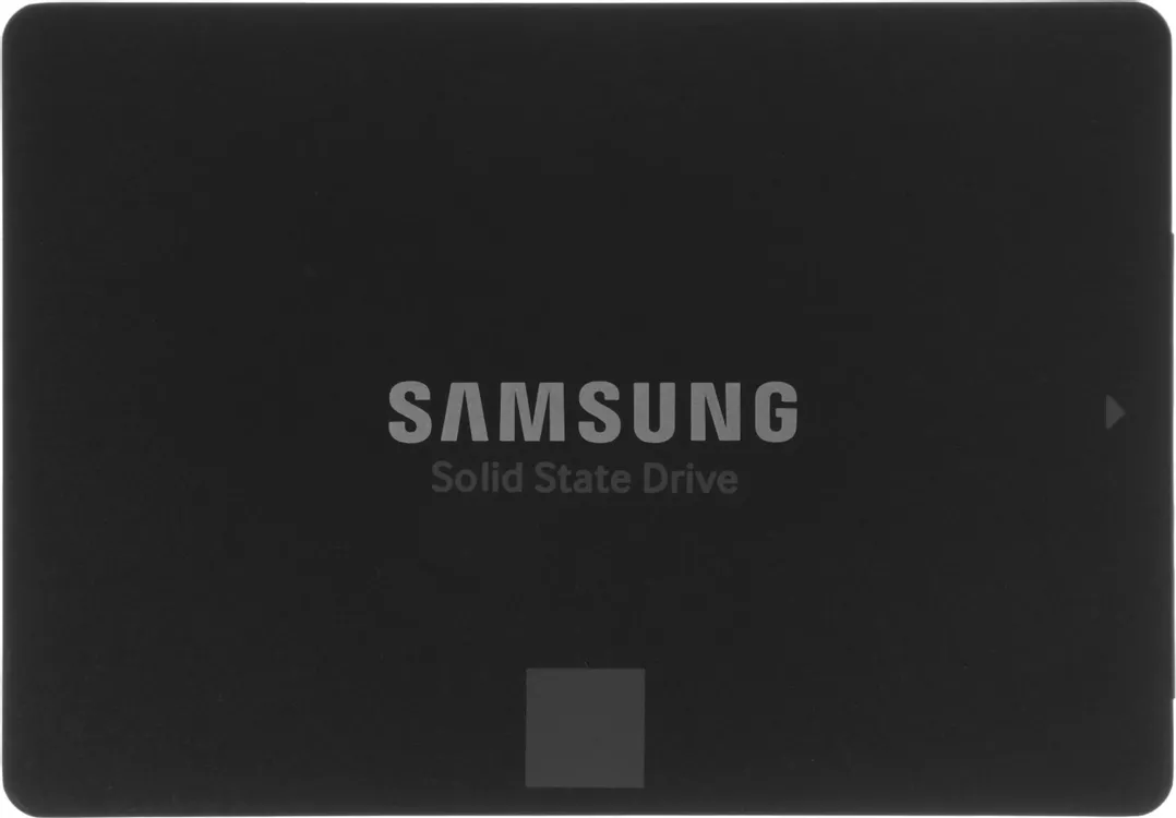 Samsung 870 EVO 500 ГБ — вид спереди, чёрный корпус с логотипом