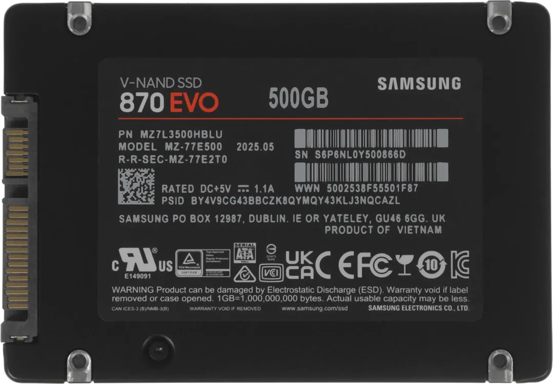 Samsung 870 EVO 500 ГБ — задняя сторона с маркировкой модели MZ-77E500BW и разъёмом SATA