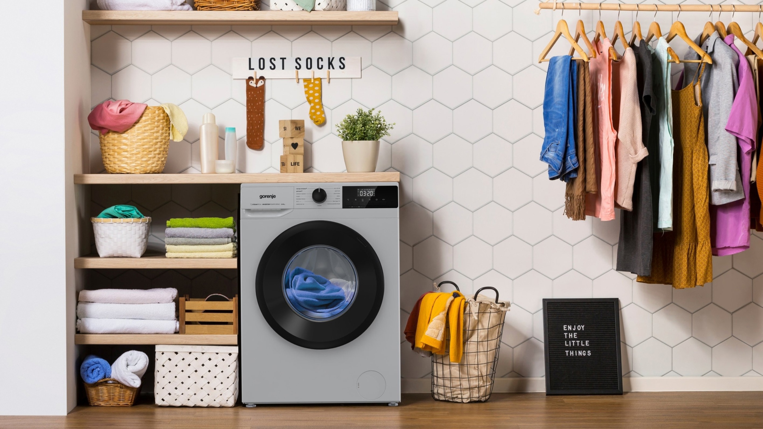 Gorenje W2NHPI72SCS функция SteamTech паровая обработка рубашки устранение складок
