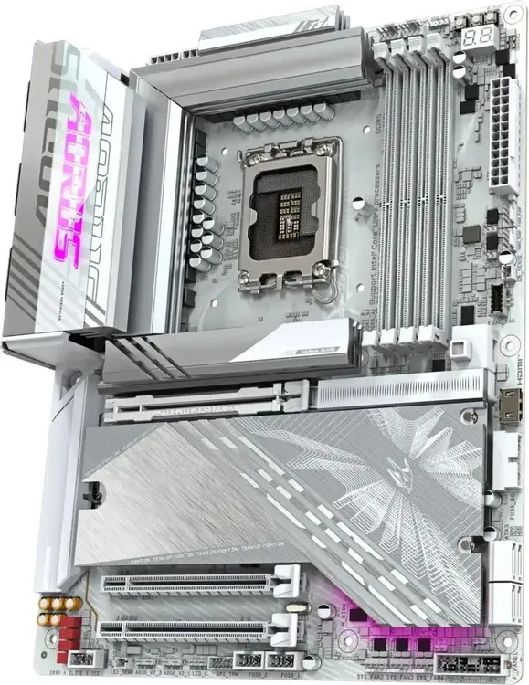 Gigabyte Z890 Aorus Elite X Ice слоты M.2 и радиаторы накопителей