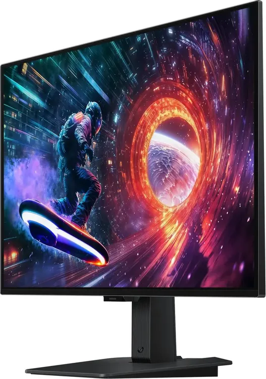 Samsung Odyssey S27FG502SIXCI боковой профиль — тонкий корпус OLED и эргономичная подставка