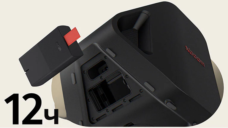 LG Xboom Stage 301 съёмный аккумулятор — задняя панель с открытым отсеком