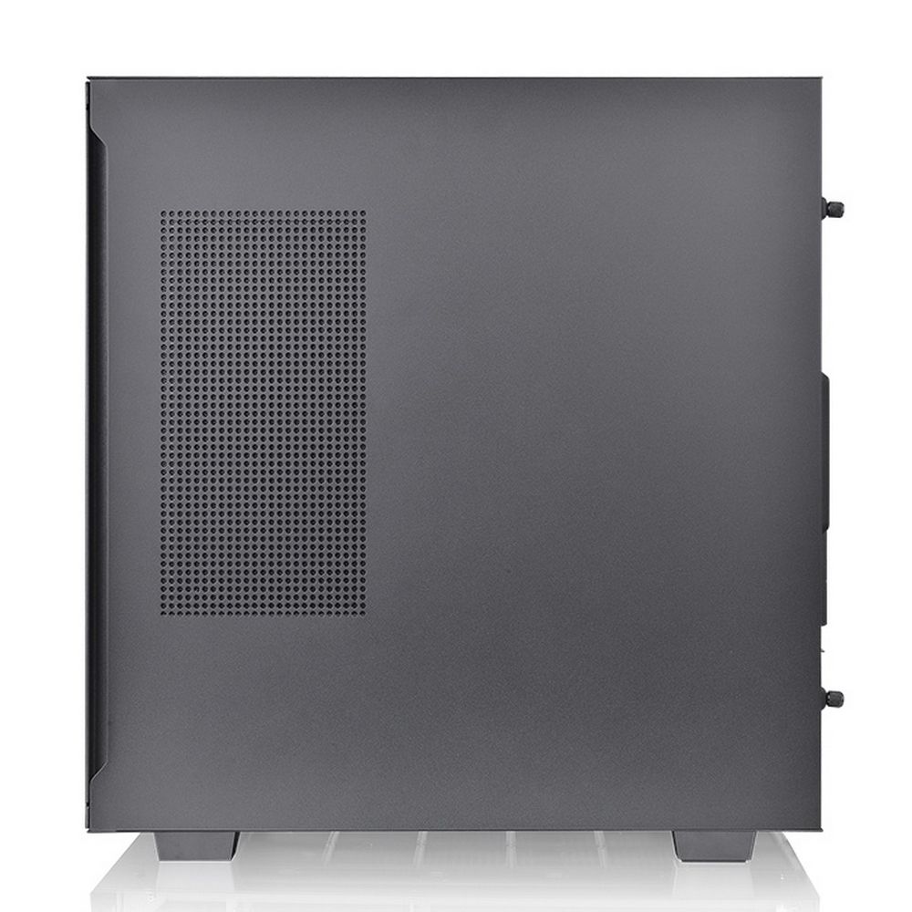 Thermaltake Divider CA-1S2-00M1WN-02 вид сзади с перфорированной вентиляционной панелью и кнопками управления