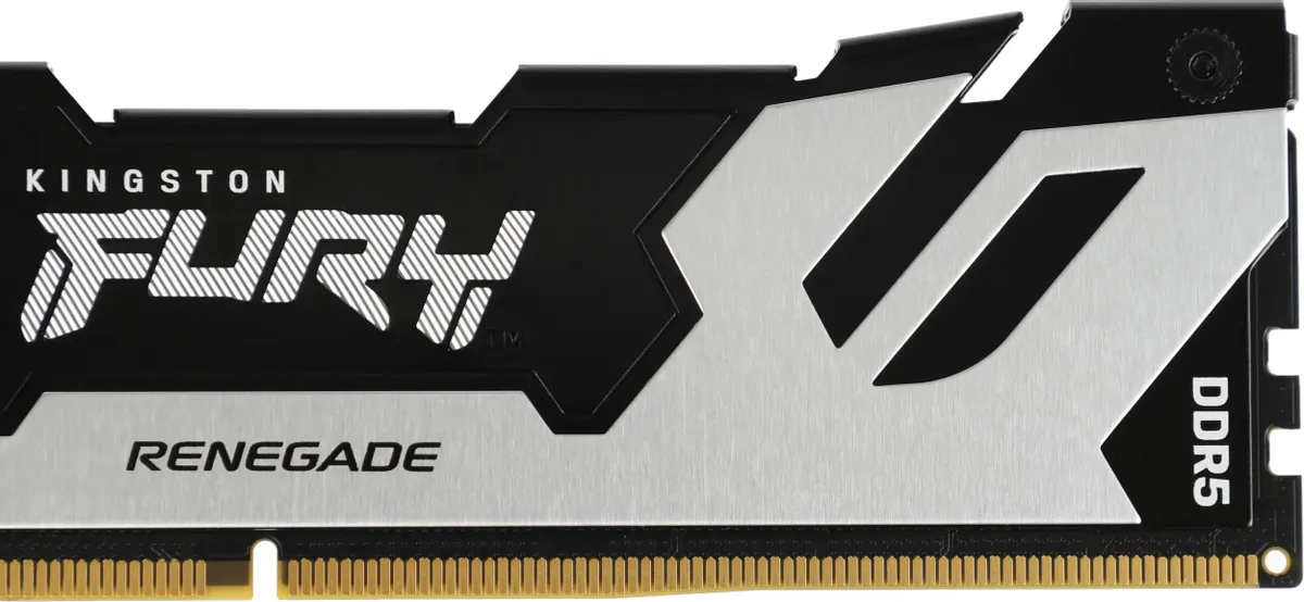 Kingston KF580C38RS-24 DDR5 вид сбоку профиль радиатора охлаждения серебристый
