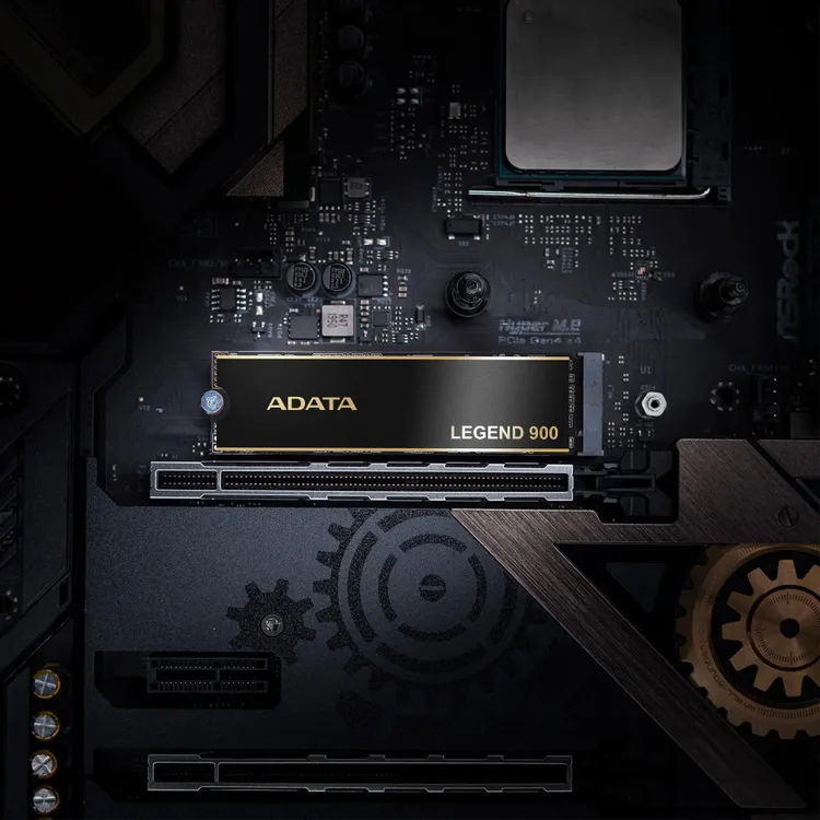 ADATA Legend 900 2ТБ установлен в слот M.2 материнской платы — правильный монтаж