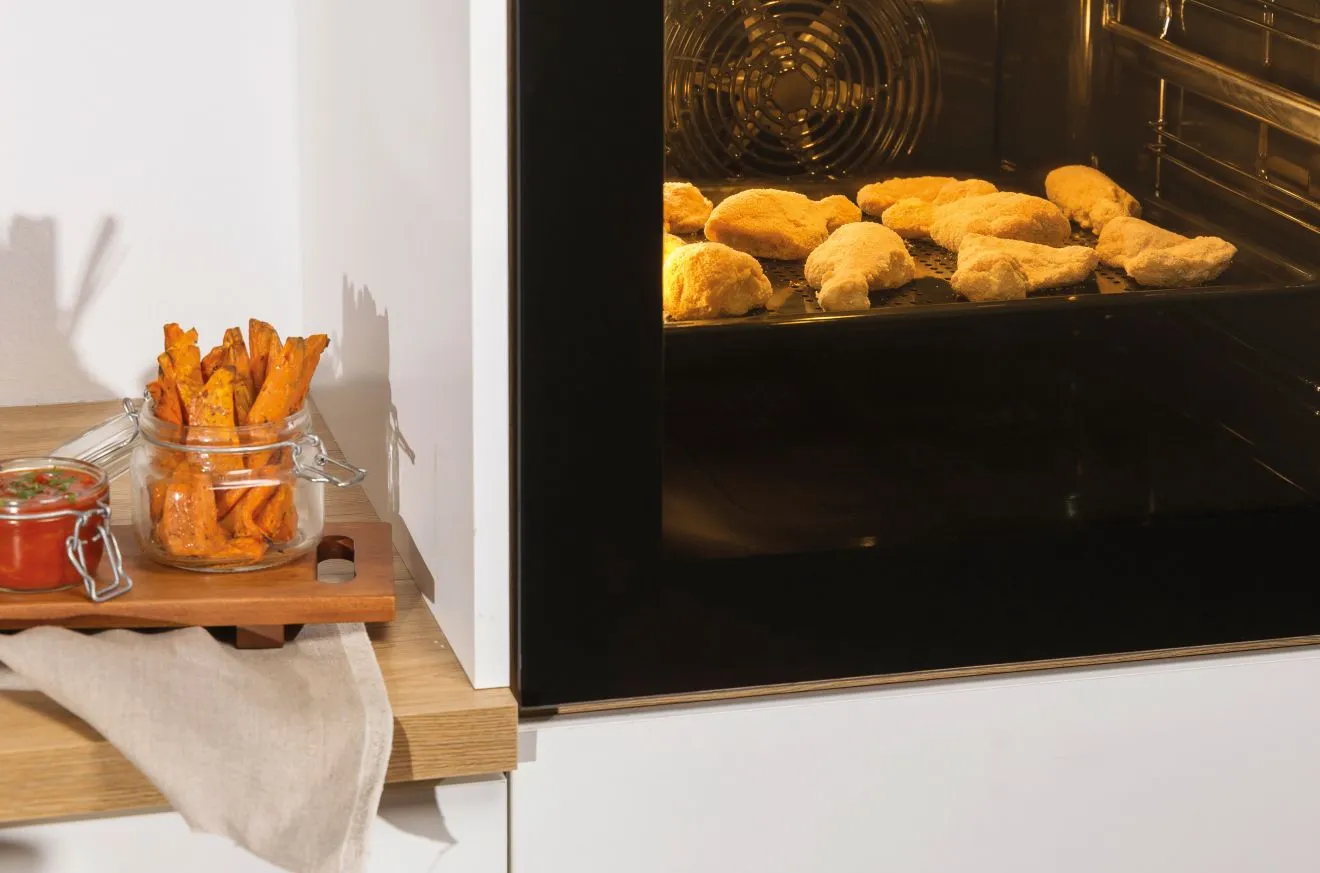 Gorenje BO6735E05B встраиваемый духовой шкаф — запекание курицы с картофелем