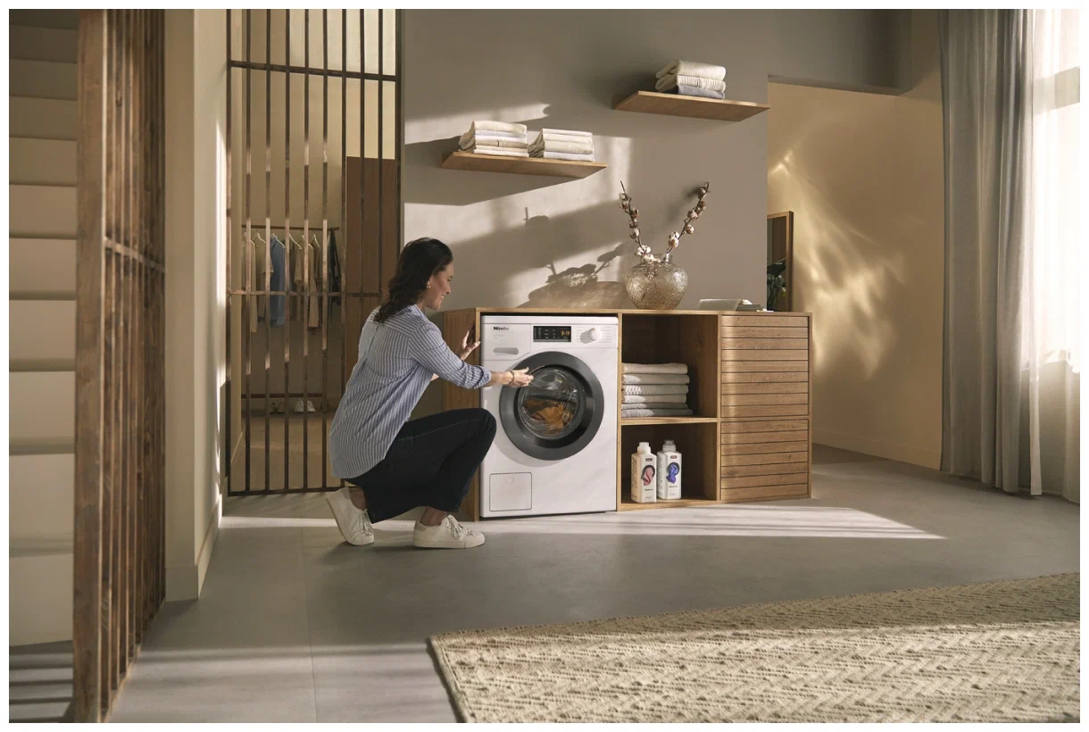 Стиральная машина Miele Active W1 WEA025WCS
