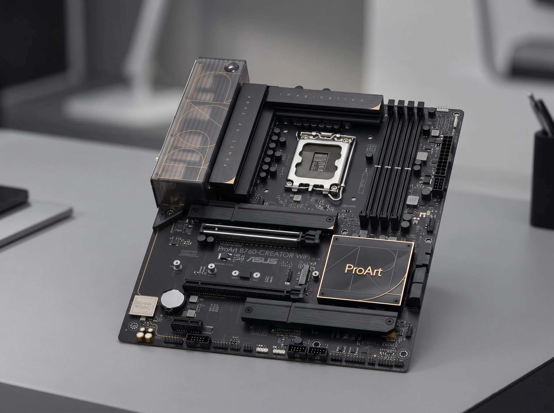 Материнская плата Asus Proart B760-creator Wifi, Socket LGA 1700, Intel B760, ATX, RTL [90MB1FY0-M1EAY0] - фото в интерьере