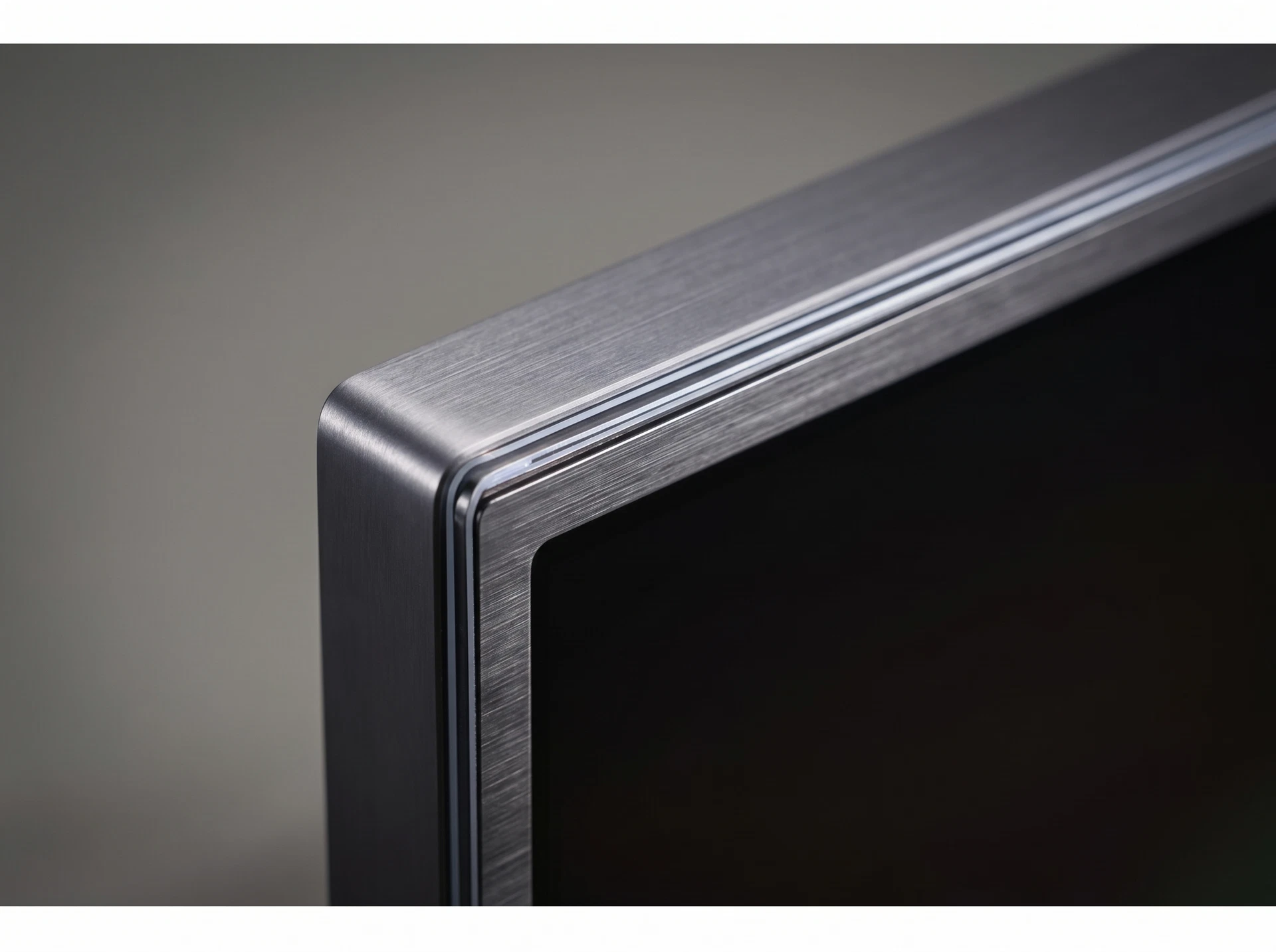 LG 50QNED85B6A в интерьере — настенный монтаж VESA 200x200, дизайн корпуса
